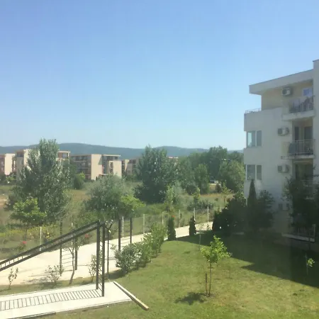 Несебр Форт Клуб Apartment *